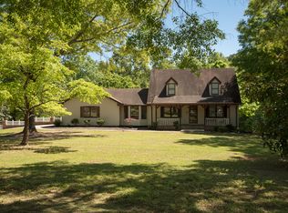 135 Gantt Ln, Fayetteville, GA 30215