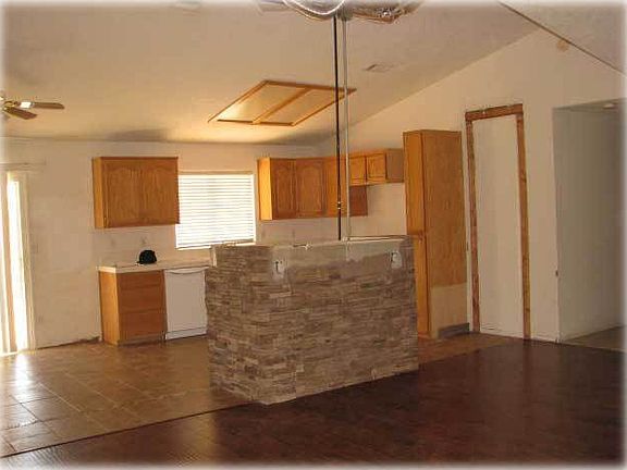 3rd image of 9123 Piedra Ave