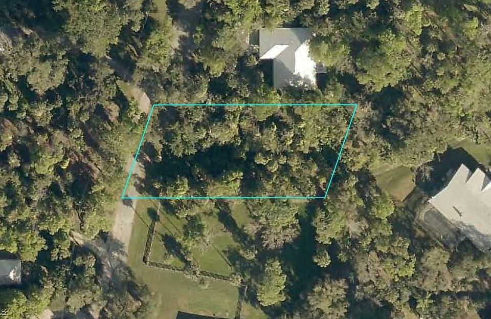 2nd image of 435 Caloosa Dr