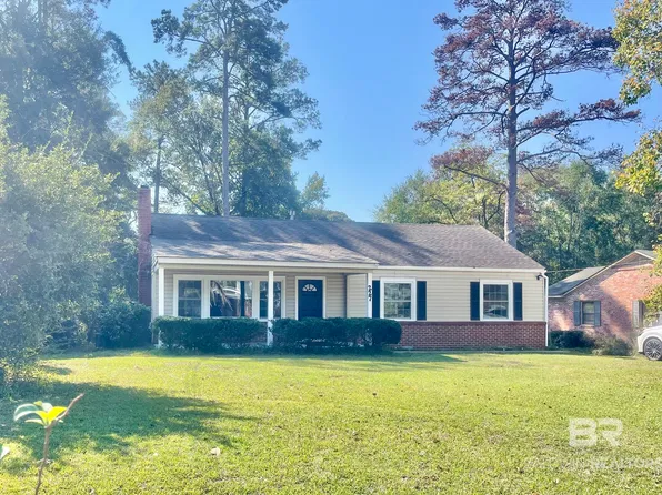 227 Country Club Dr, Greenville, AL 36037