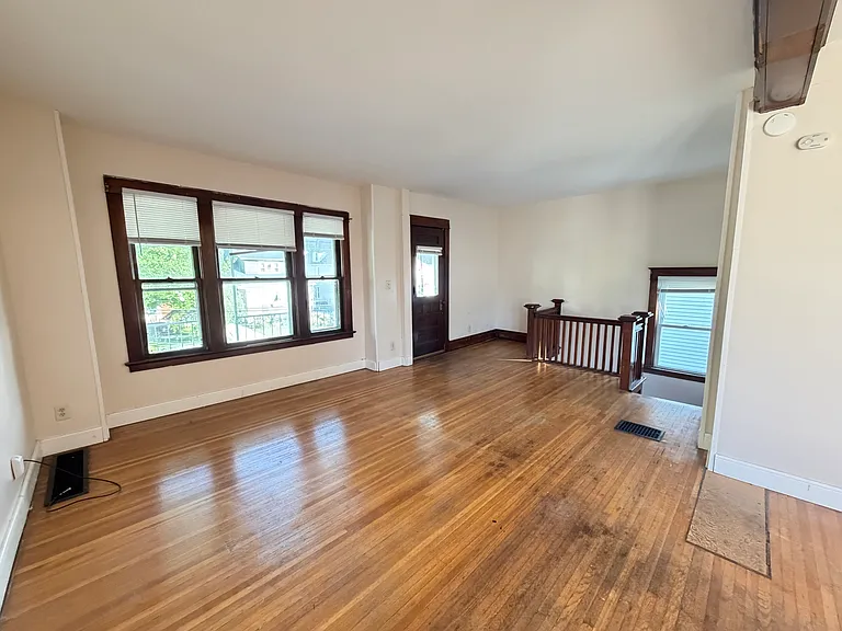 92 Alsace Ave #2 — Photo 4