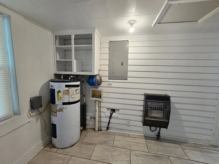 326 Pickett Pl — Photo 12