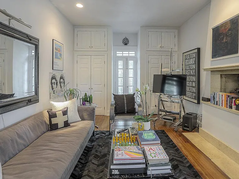 4624 Mercier St — Photo 8