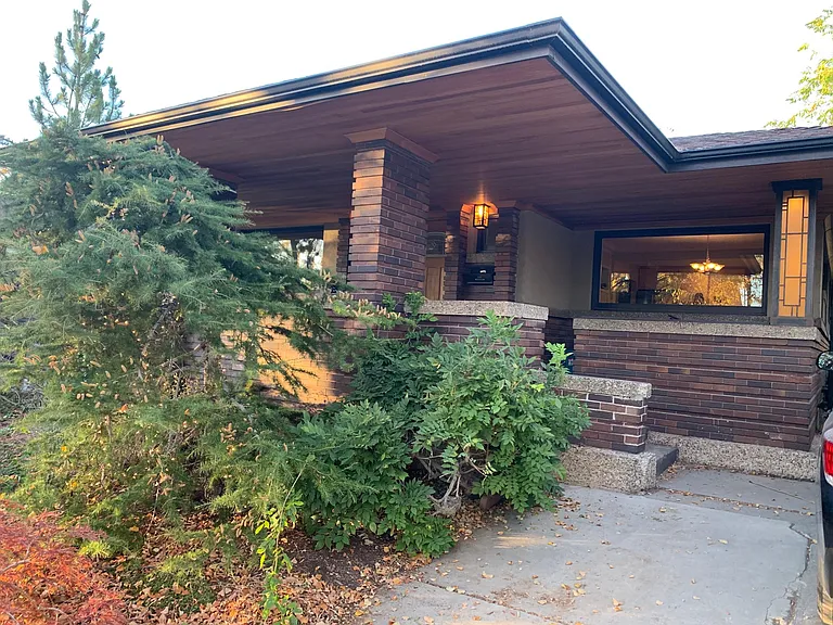 1441 E Michigan Ave — Photo 2