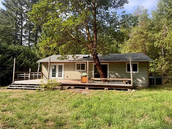 2nd image of 840 Mary Rd