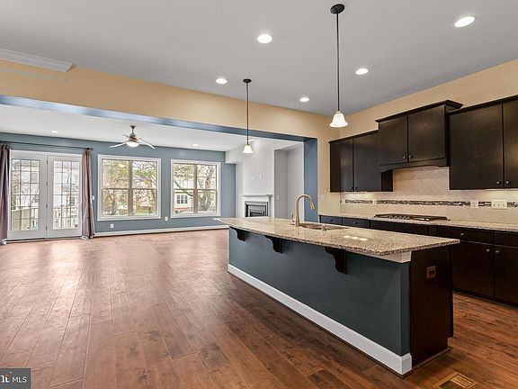 2nd image of 42554 Dreamweaver Dr