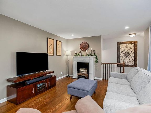 5th image of 7522 Hardy St