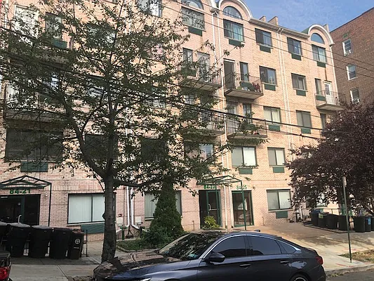 Rented by 18 REALTY | media 20