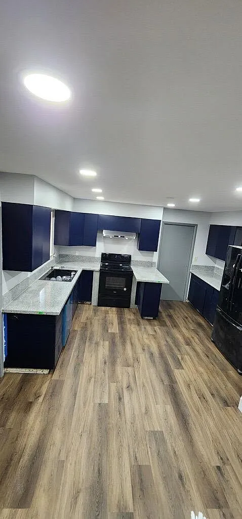 Building Photo - 2750 S Golden Way