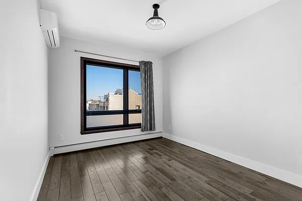 Rented by Compass | media 23