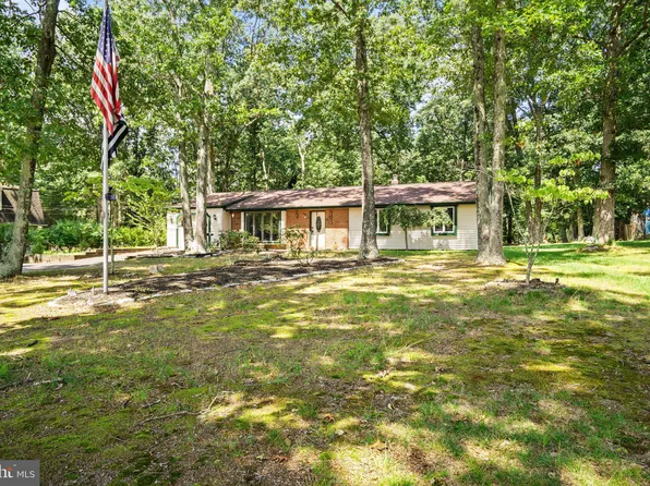 221 Forked Neck Rd, Shamong, NJ 08088