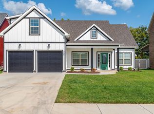 207 Jesse Dr, Pleasant View, TN 37146