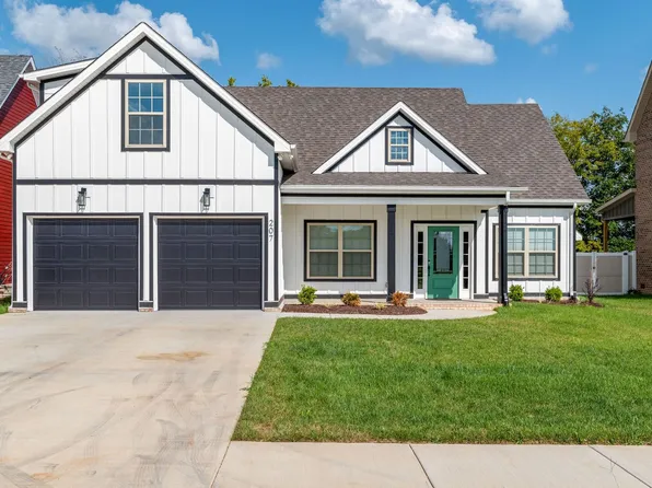 207 Jesse Dr, Pleasant View, TN 37146