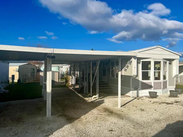 1060 S Main St Trailer 17, Colville, WA 99114
