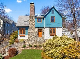 27 Springdale Rd, New Rochelle, NY 10804