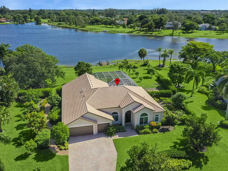 9676 Eagle Point Ln — Photo 37