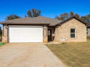 219 Twisted Oaks Dr, Rusk, TX 75785