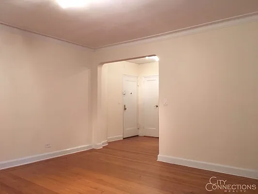 Rented by City Connections Realty | media 10