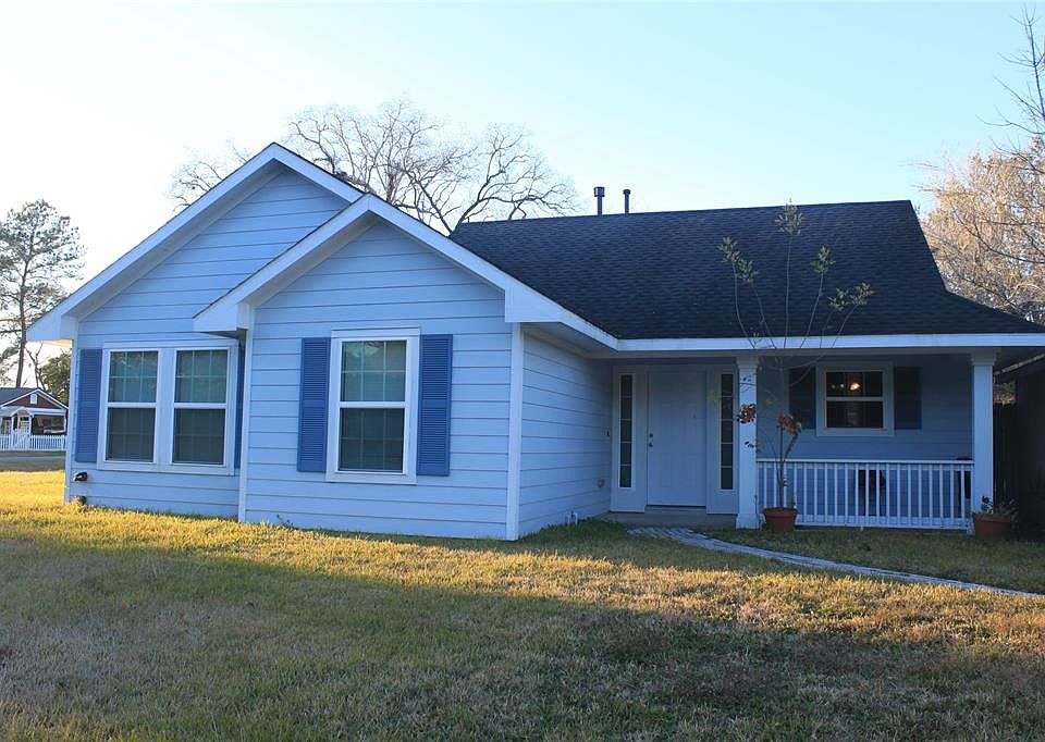 1st image of 1010 Coryell St