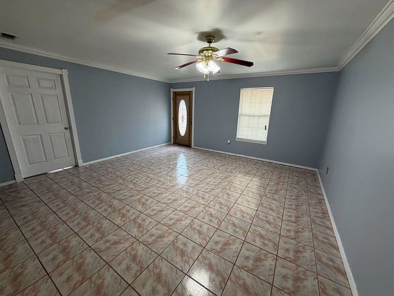 4th image of 708 San Felipe Ave