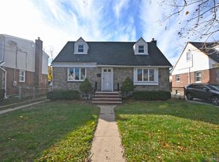 1047 N 7th St, New Hyde Park, NY 11040