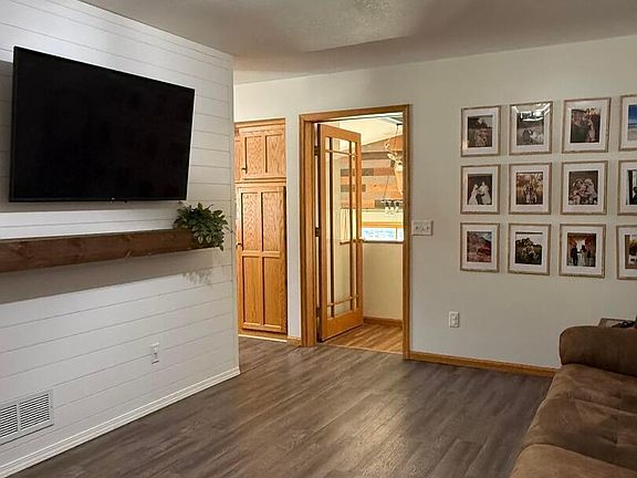 4th image of 4748 Rush Lake Rd