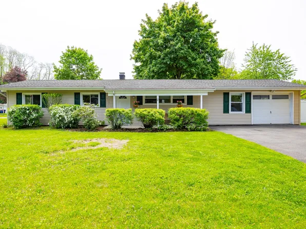 2 Princeton Street, Red Hook, NY 12571