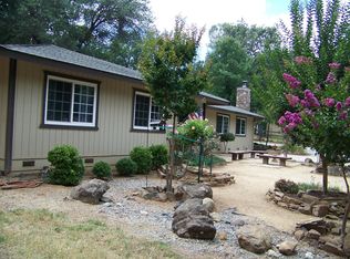 8530 Copper Dr, Redding, CA 96001