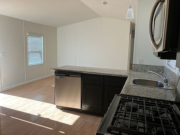 4th image of 15540 Winchester Way
