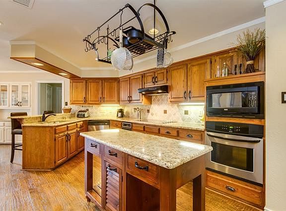 5th image of 6906 Rocky Top Cir