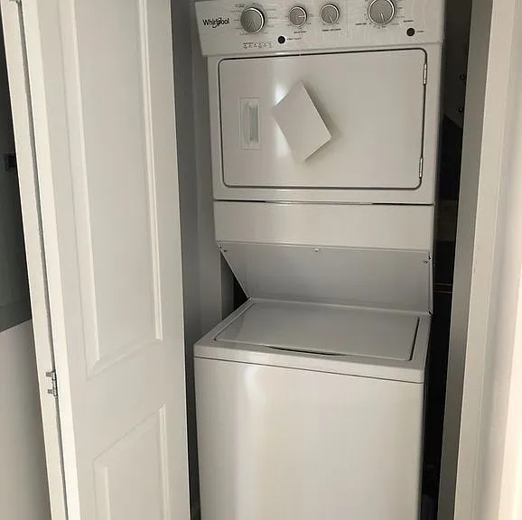 4420 Forest Ave #1F — Photo 13