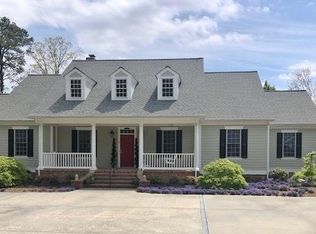 208 Shooting Star Ln, Weems, VA 22576