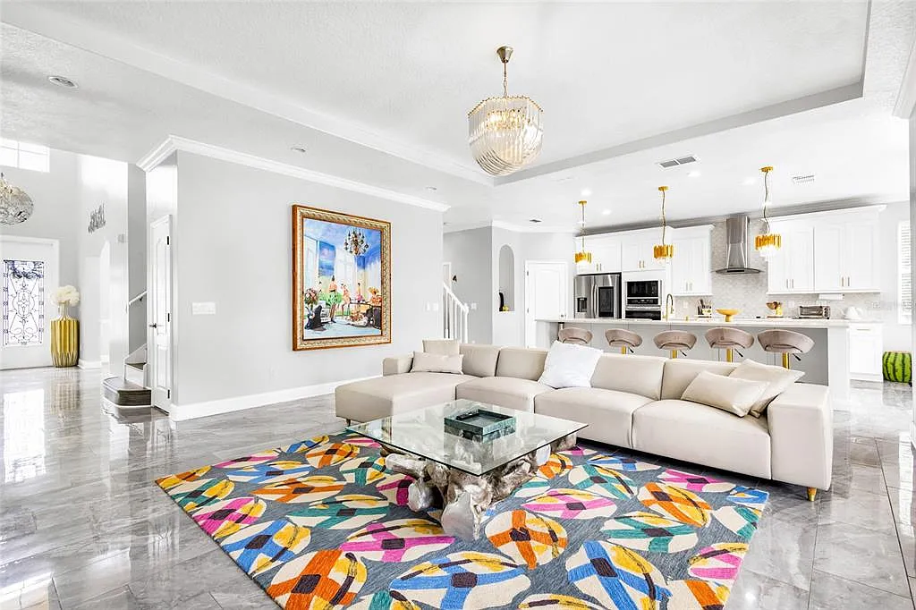 6 bed, 4.5 bath, 3554 sqft, $4,900 — Photo 3