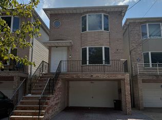 122 Central Ave, Jersey City, NJ 07306