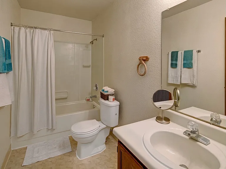 The Greenbriar — Photo 5