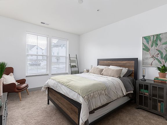 4th image of 2200 Cooley Ln #8421BP