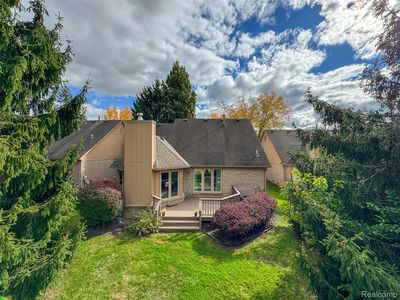 5893 Dawn Ridge Dr, Troy, MI, 48098