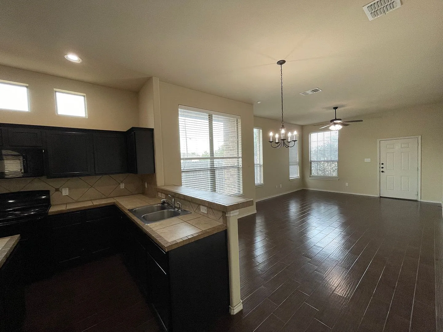 Townhome for rent — Photo 3