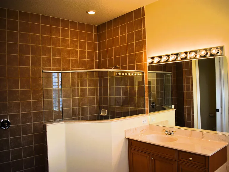 895 SW Grand Reserves Blvd — Photo 17