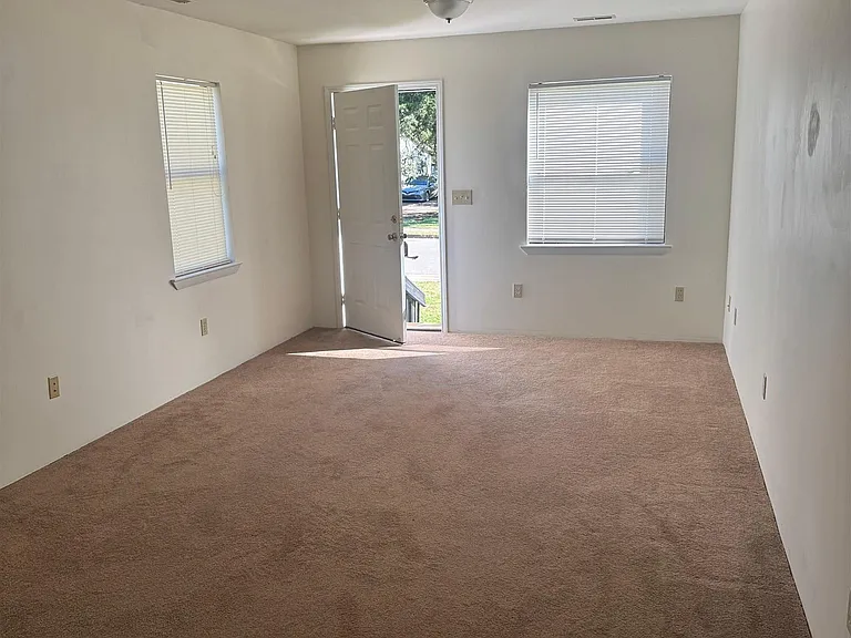 3910 McVay St SW — Photo 2