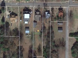 402 E Maple St, Paris, AR 72855