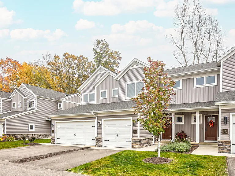 The Knoll - Townhomes of Ada — Photo 20
