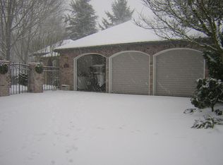 7640 SW Village Greens Cir, Wilsonville, OR 97070