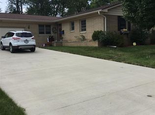 435 31st Ave, East Moline, IL 61244