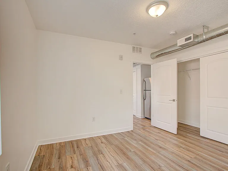 419 E 200 S #206 — Photo 9