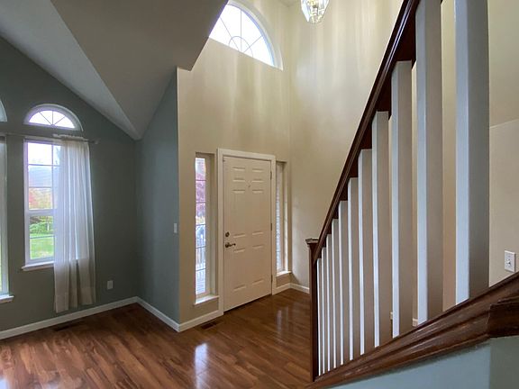 3rd image of 23157 Brandon Pl NW