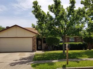 6448 Green Ridge Dr, Watauga, TX 76148