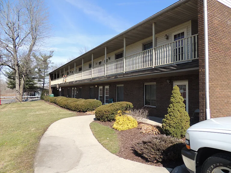 1233 Main St #11 — Photo 11