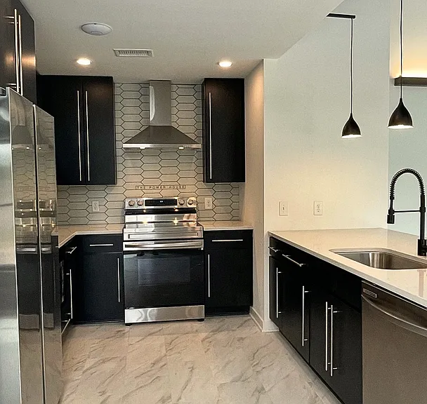 The Power House Apartments @ University Center — Photo 118