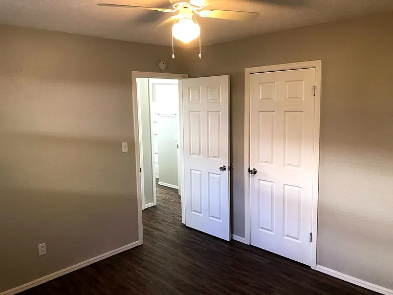 955 SW 4th Pl — Photo 12